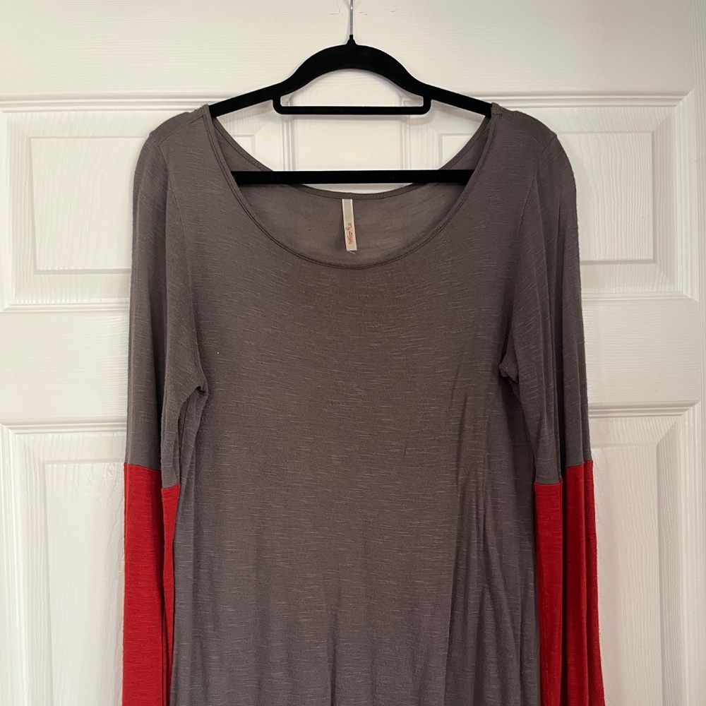 Two-Tone Grey and Maroon Long-Sleeve Top